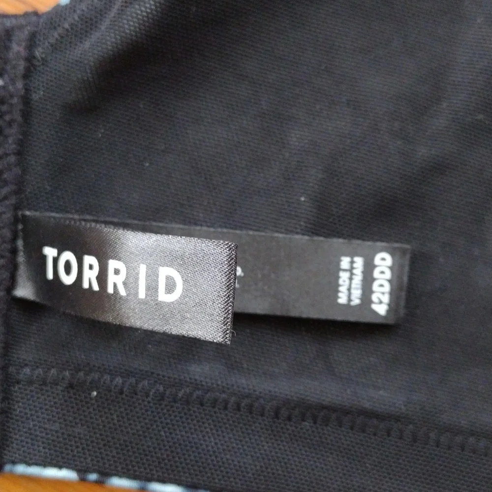 Torrid Wireless Bra 42DDD